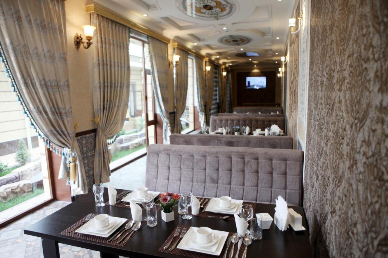 Hotel Naxshab Qarshi Eksteriør bilde