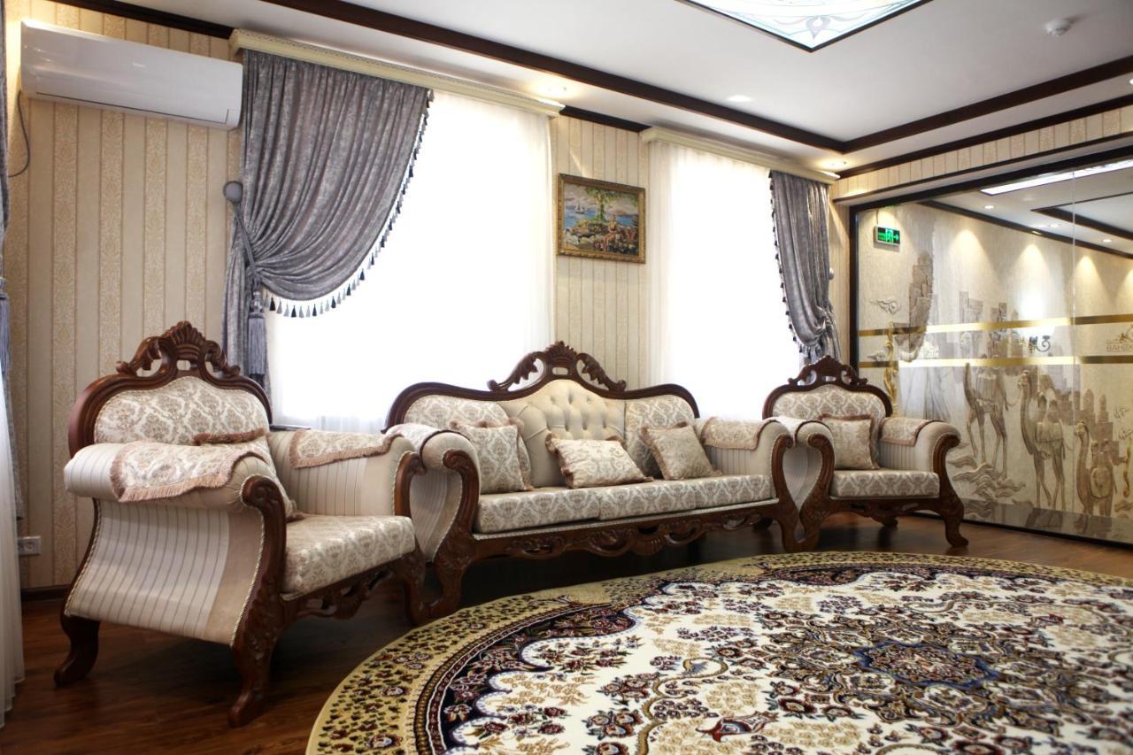 Hotel Naxshab Qarshi Eksteriør bilde